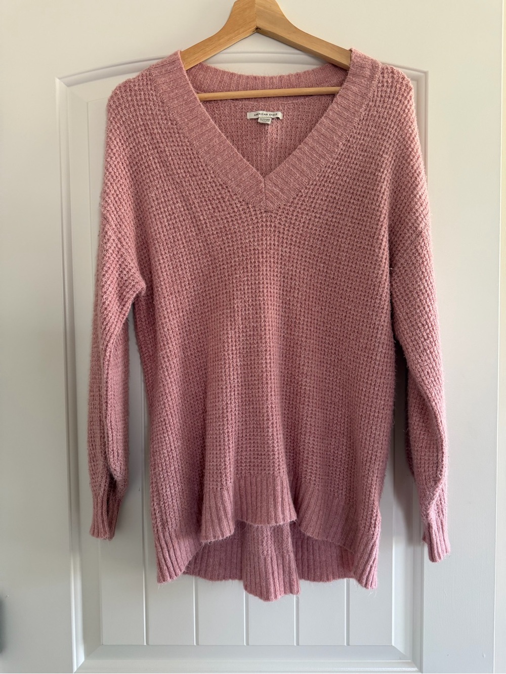 American Eagle Outfitters Oversized V-Neck Waffle Knit Sweater Dusty Rose XS